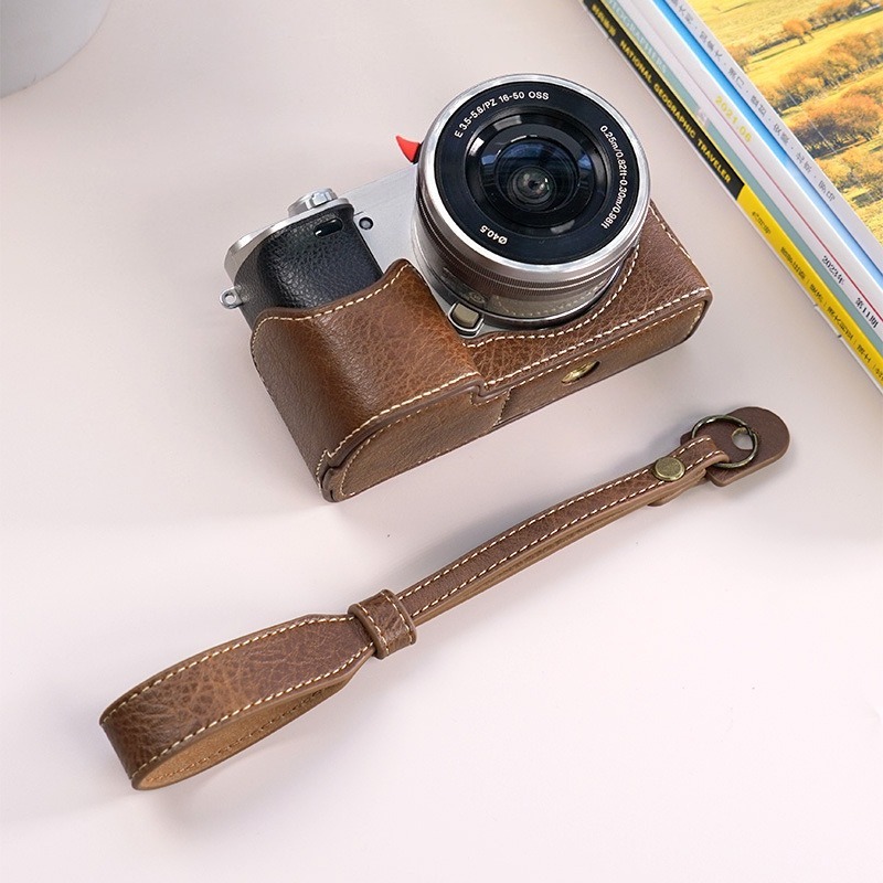 Camera Bag PU Leather Half Bod - Sony Camera A6400 recension och pris